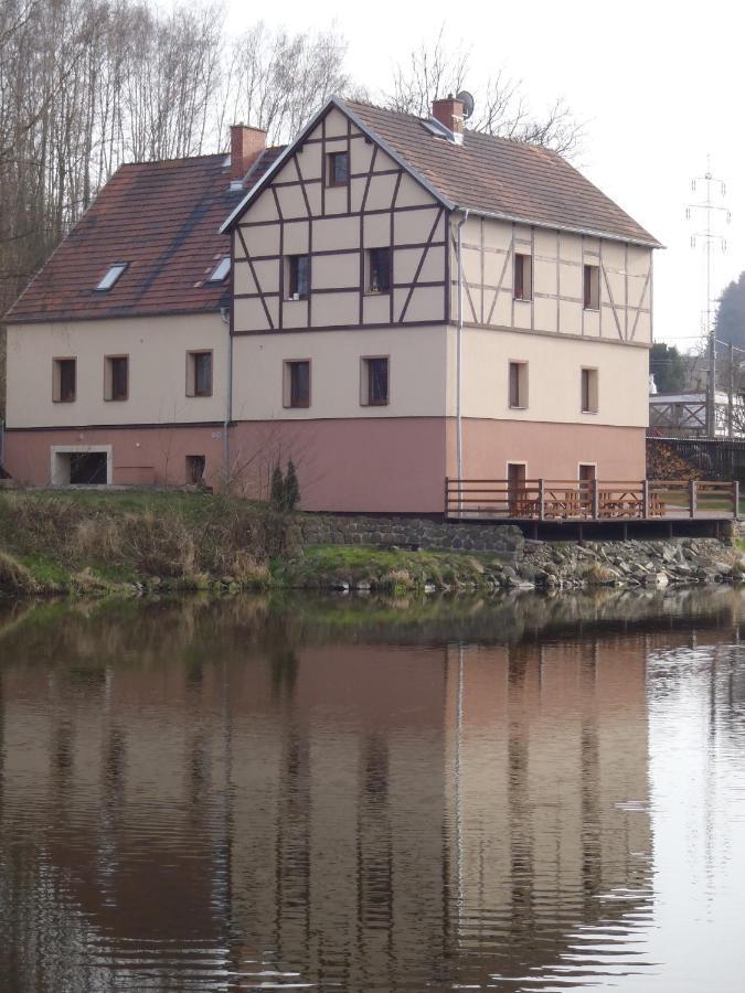 Penzion Cerny Mlyn Sokolov Brezova  Exterior foto