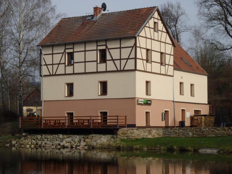 Penzion Cerny Mlyn Sokolov Brezova  Exterior foto